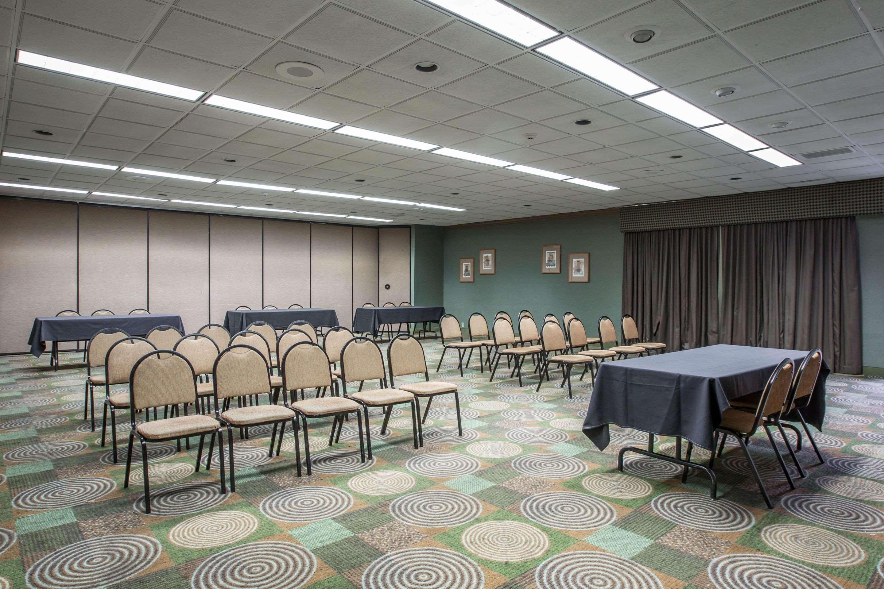 Quality Inn & Suites Hanes Mall Winston-Salem Bagian luar foto